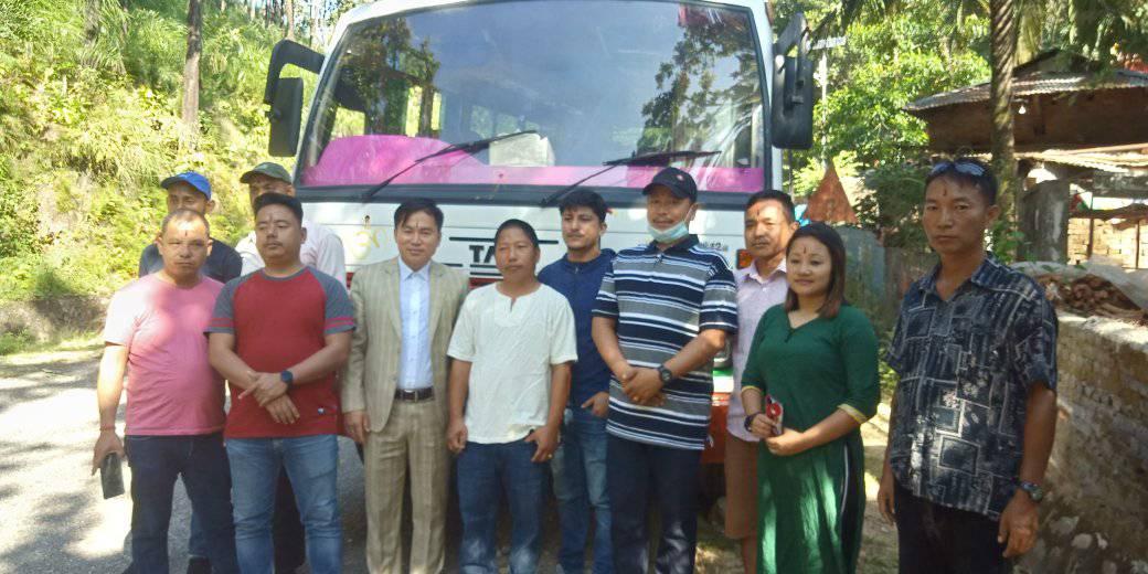 लिमचुङबुङको यात्रुबाहक बस सञ्चालनमा आयो