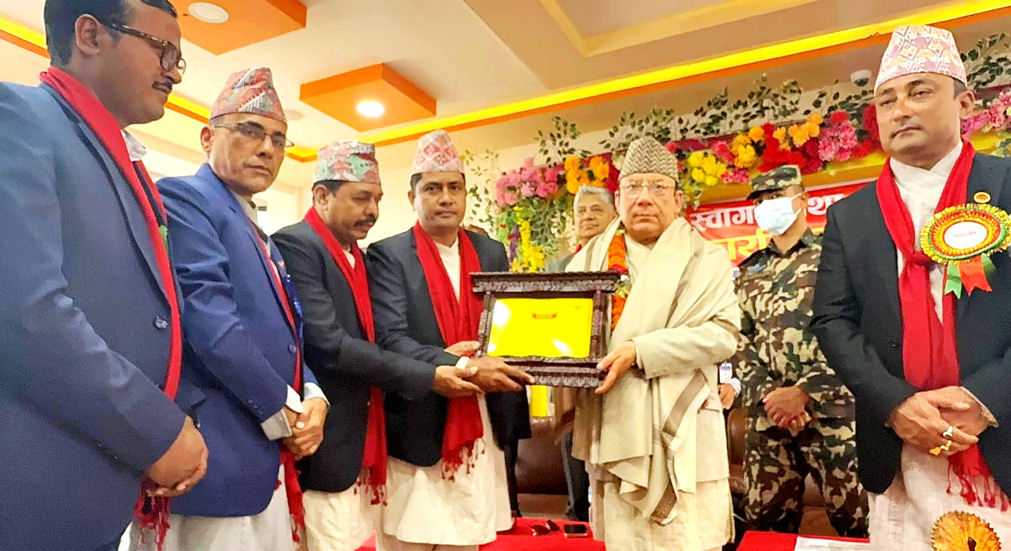 प्रधानन्यायाधीश राउतलाई सम्मानको चटारो