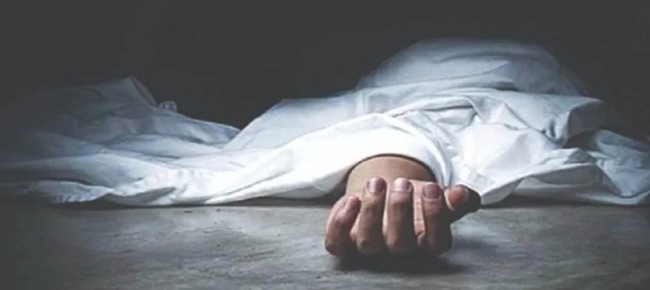 जन्ती बस र ट्रक ठोक्किदा बृद्ध  ठहरै,  २५ घाईते
