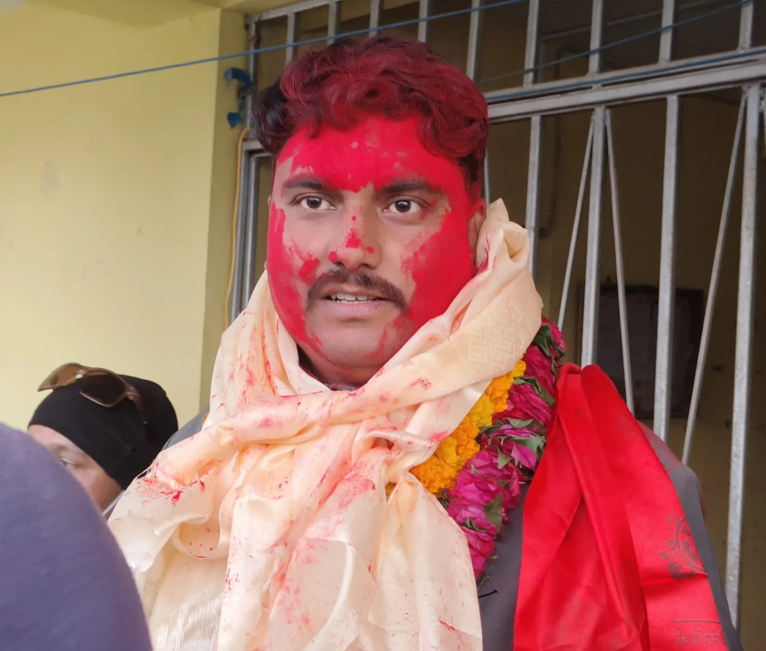 बिप्लव नेताहरु सामाजिक अन्तरघुलन हुँदै 