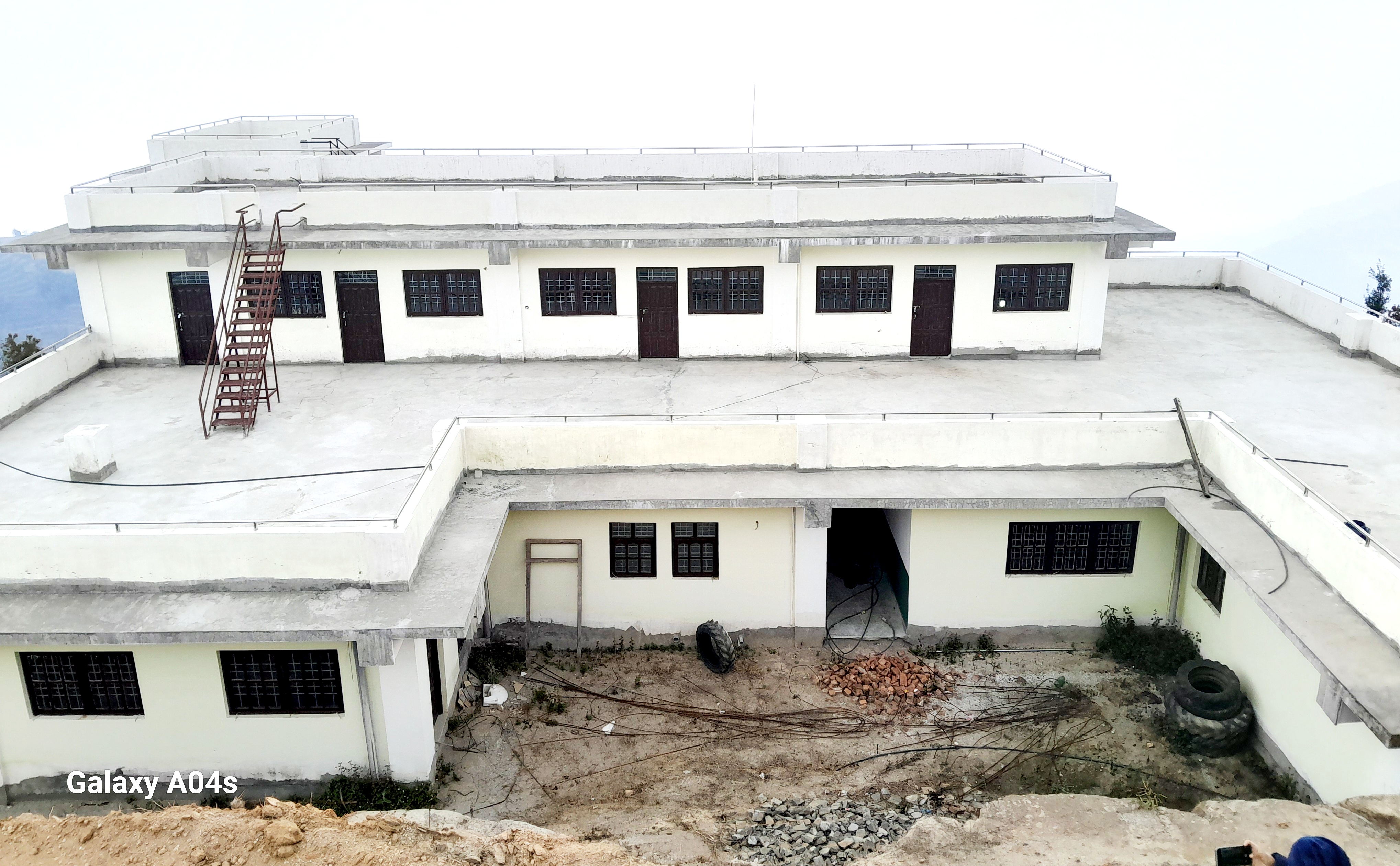 बनिसक्नै लाग्यो लिमचुङबुङ आधारभूत अस्पताल 
